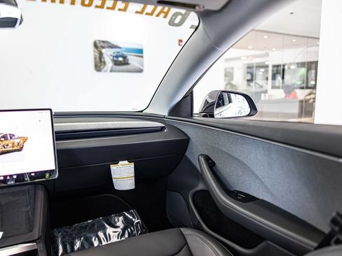 Used 2026 Tesla Model 3 RWD image 35