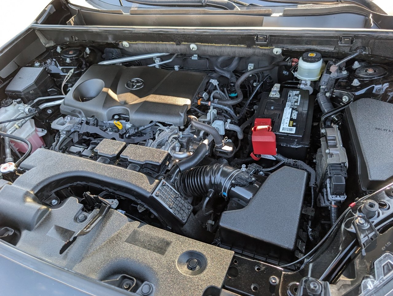 Used 2019 Toyota RAV4 LE w/ Carpet Mat Package FWD image 20