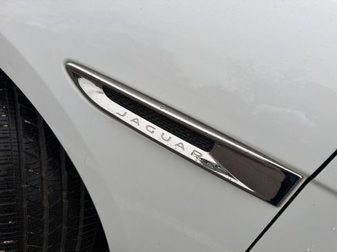 Used 2020 Jaguar F-PACE Prestige image 7