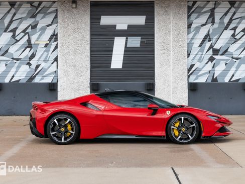 Used 2021 Ferrari SF90 Stradale image 20