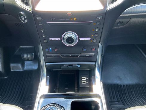 Used 2019 Ford Edge Titanium w/ Equipment Group 301A FWD image 23