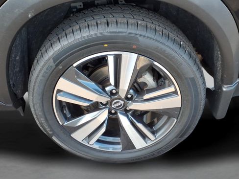 Certified 2023 Nissan Rogue SL w/ SL Premium Package AWD/4WD image 10