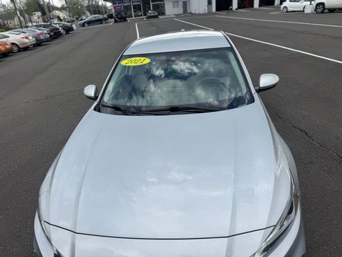 Used 2021 Nissan Altima 2.5 SV FWD image 13