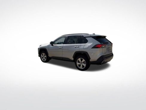 Used 2020 Toyota RAV4 Limited image 9