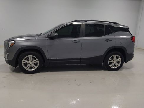 Used 2021 GMC Terrain SLE w/ Driver Convenience Package AWD/4WD image 2
