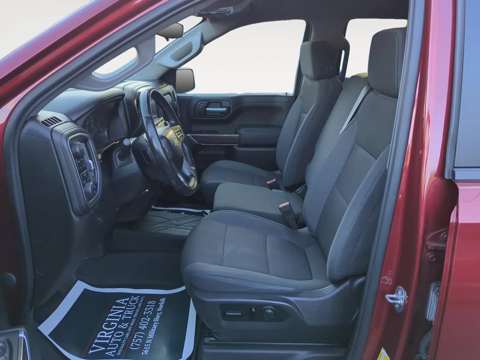 Used 2020 Chevrolet Silverado 1500 LT w/ All-Star Edition AWD/4WD image 13