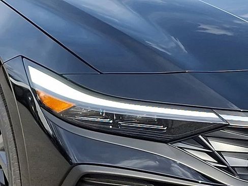 New 2026 Hyundai Elantra Sport FWD image 9