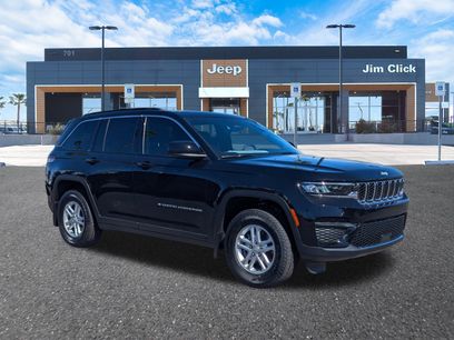 New 2025 Jeep Grand Cherokee Laredo
