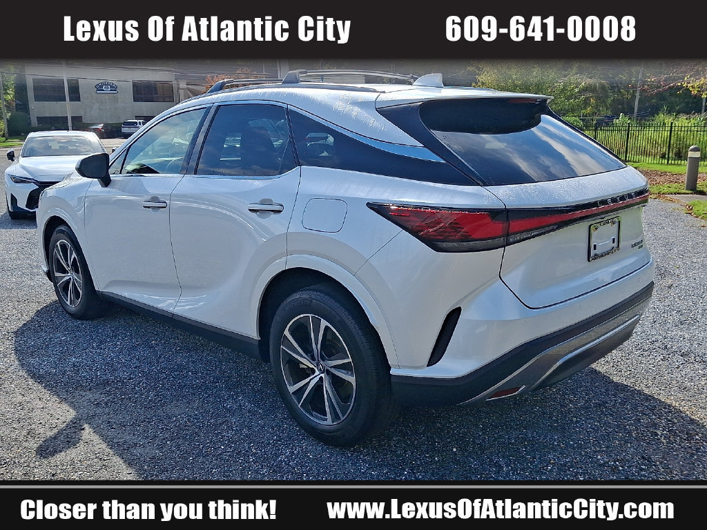 Used 2024 Lexus RX 350 Premium w/ Convenience Package AWD/4WD image 4
