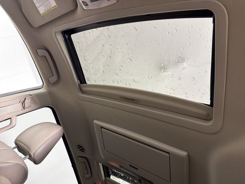 Used 2013 Toyota Sienna Limited w/ Premium Pkg AWD/4WD image 17