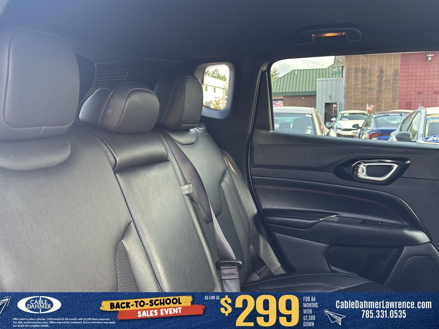 Used 2025 Jeep Compass Trailhawk AWD/4WD image 23