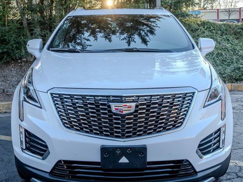 Used 2024 Cadillac XT5 Premium Luxury image 2