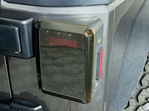 Used 2017 Jeep Wrangler Sport image 47