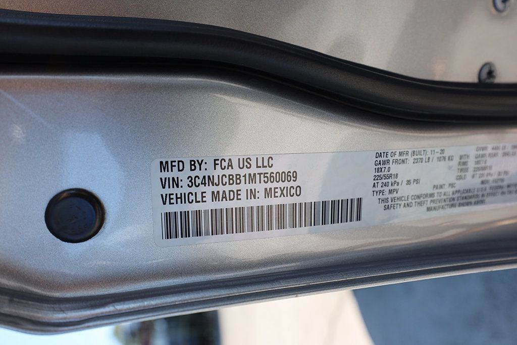Used 2021 Jeep Compass Latitude FWD image 34