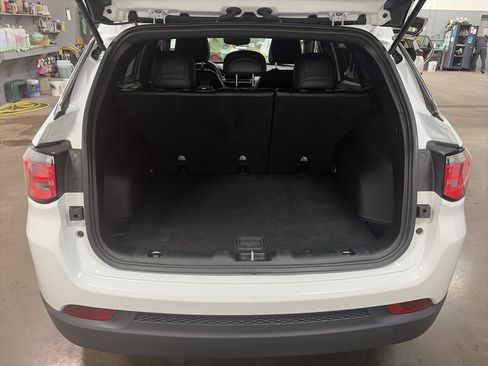 Used 2024 Jeep Compass Latitude image 26