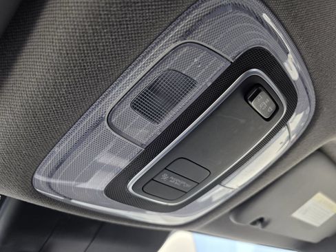 Used 2024 Hyundai Elantra SE FWD image 29