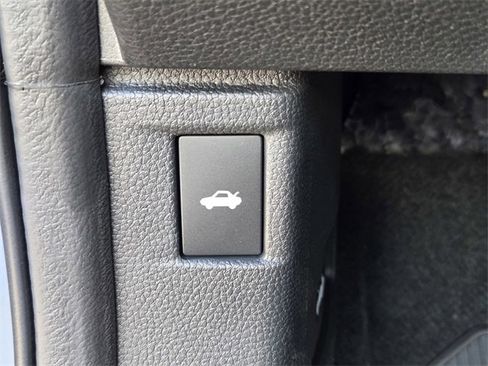 New 2025 Honda Accord SE image 15