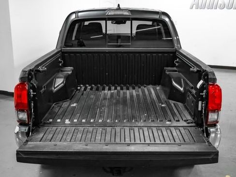 Used 2020 Toyota Tacoma SR5 RWD image 50