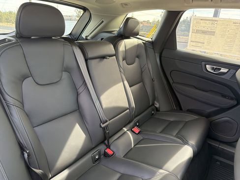 New 2026 Volvo XC60 B5 Ultra w/ Protection Package Premier AWD/4WD image 24