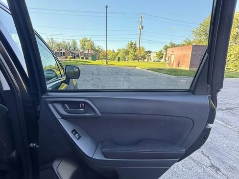 Used 2015 Subaru Forester 2.5i Premium w/ Popular Package #1 AWD/4WD image 18