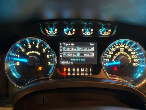 Used 2014 Ford F150 XLT w/ Equipment Group 302A Luxury image 16