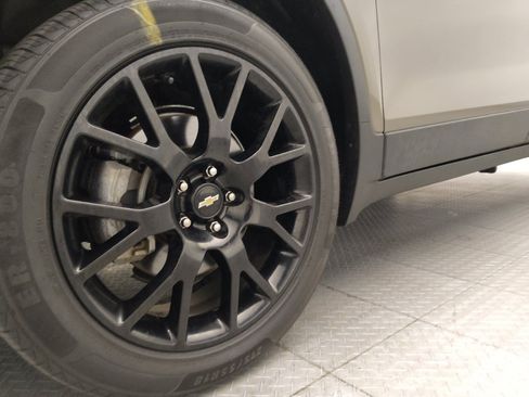 Used 2021 Chevrolet Trax LT w/ Sport Edition FWD image 31