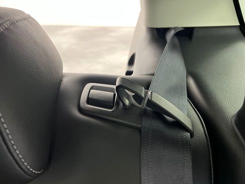 Used 2025 MAZDA CX-50 AWD 2.5 S w/ Premium Package image 14