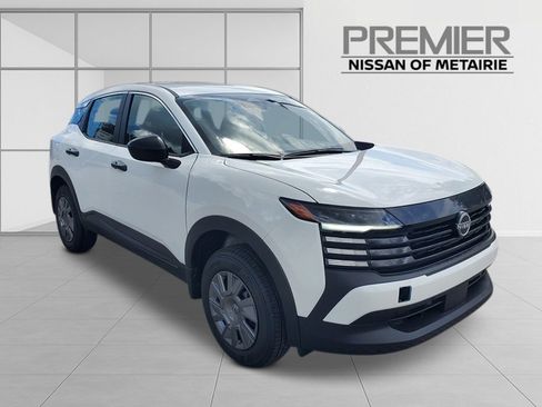 New 2026 Nissan Kicks S image 2