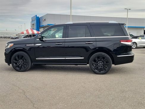 Used 2024 Lincoln Navigator Reserve image 6