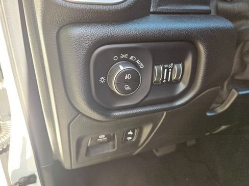 Used 2019 RAM 1500 Big Horn AWD/4WD image 16