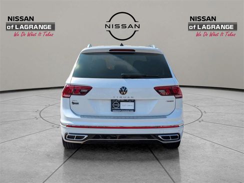 Used 2022 Volkswagen Tiguan SEL R-Line image 6