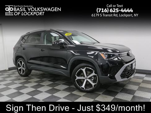 Used 2025 Volkswagen Taos SEL image 1