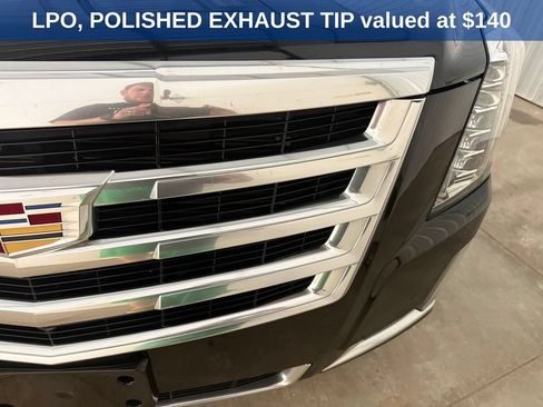 Used 2018 Cadillac Escalade ESV Luxury AWD/4WD image 6
