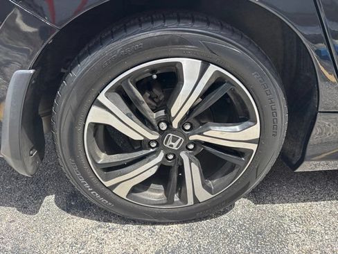 Used 2016 Honda Civic Touring image 11