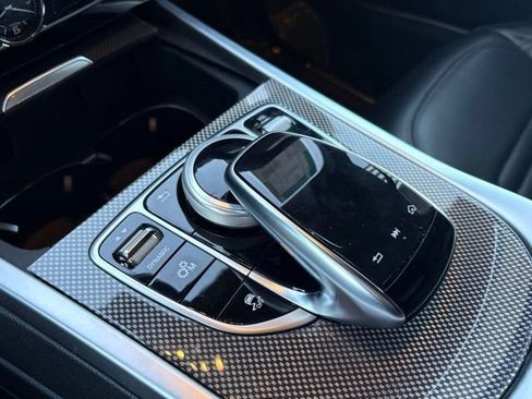 Used 2019 Mercedes-Benz G 550 w/ Exclusive Interior Package image 9