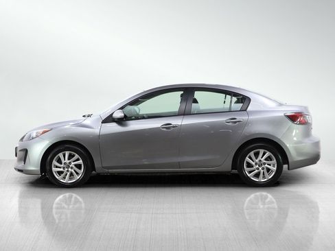 Used 2013 MAZDA MAZDA3 i Grand Touring image 2