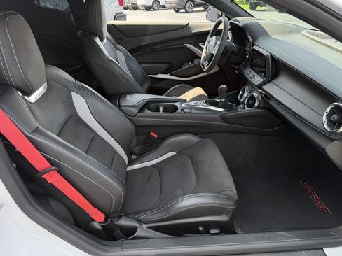 Used 2022 Chevrolet Camaro SS RWD image 38