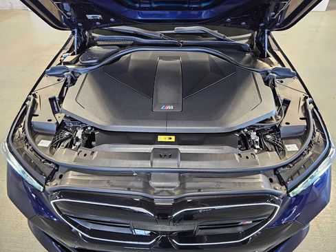 New 2026 BMW i5 M60 w/ Executive Package AWD/4WD image 9