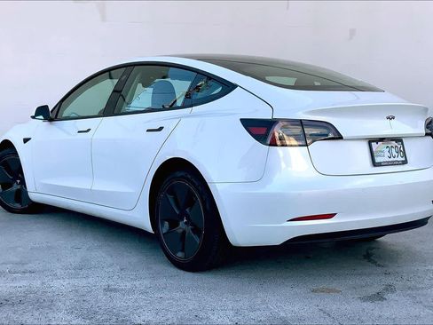 Used 2021 Tesla Model 3 Standard Range Plus RWD image 4