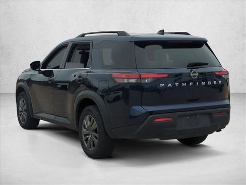 Used 2025 Nissan Pathfinder SV FWD image 7