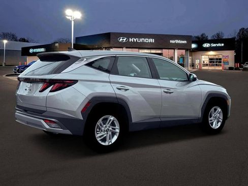 New 2026 Hyundai Tucson SE FWD image 8
