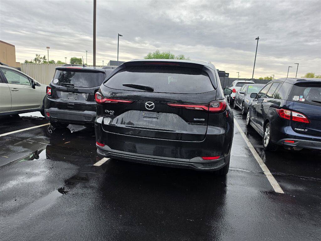Used 2024 MAZDA CX-90 3.3 Turbo w/ Select Package AWD/4WD image 4