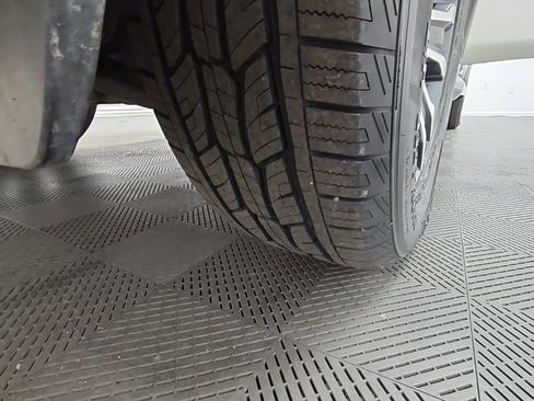 Used 2020 Nissan Armada SL w/ Premium Package image 51