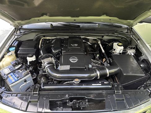 Used 2013 Nissan Frontier SV AWD/4WD image 32