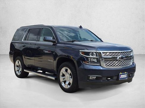 Used 2018 Chevrolet Tahoe LT w/ LT Signature Package AWD/4WD image 3