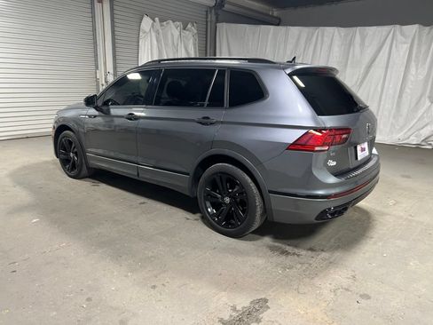 Used 2024 Volkswagen Tiguan SE R-Line FWD image 5