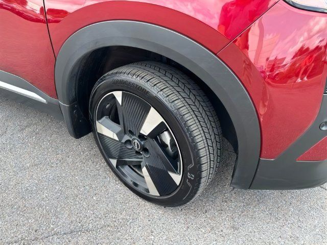 Certified 2026 Nissan Kicks SR w/ Cold Weather Package AWD/4WD image 10