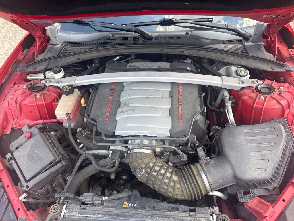 Used 2020 Chevrolet Camaro LT RWD image 19