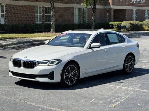 Used 2023 BMW 530i w/ Convenience Package RWD image 3