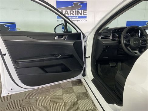 Used 2023 Kia K5 LXS image 26